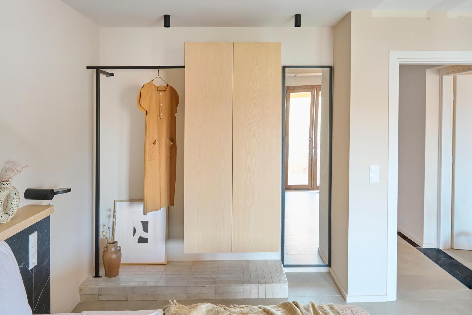 Apartment Icon- 3 *